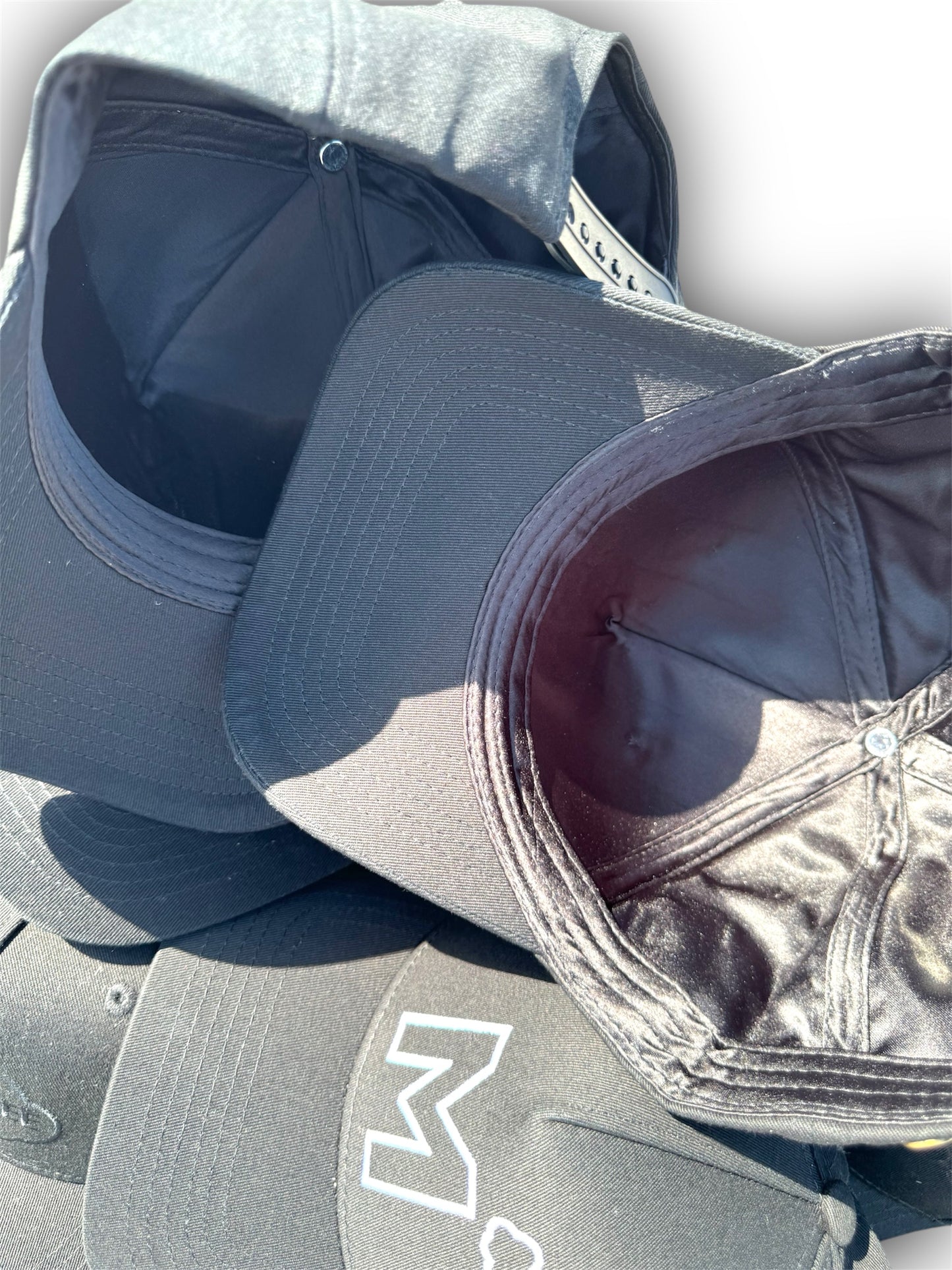 BLACK WHITE SATIN LINED HAT